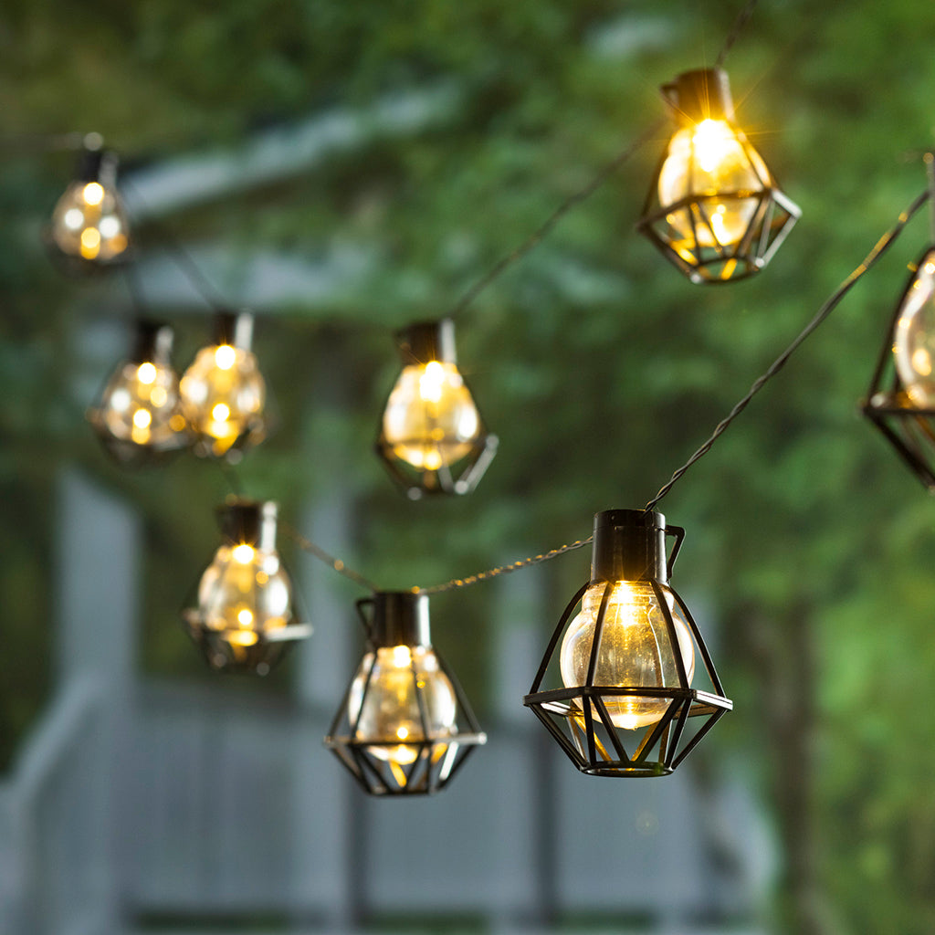 Say goodbye to tangled cords and hello to convenience with our Battery Operated LED String Lights. These lights are powered by 3x AA batteries, making it easy to decorate any space without worrying about finding an outlet. Plus, at 2.8"W x 161"L x4.1"H, you can easily create a cozy ambience anywhere you desire.
