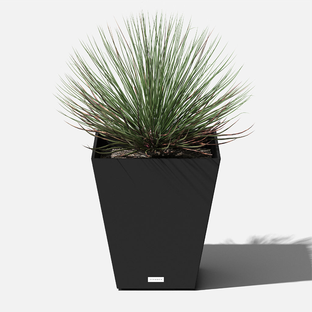 Nobleton Planter 18" Black