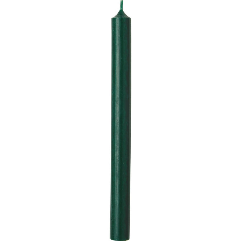 With a generous burn time of 11.5 hours, this 10-inch tall candle is perfect for creating a warm and inviting atmosphere at your dining table or any special occasion. The solid color adds a touch of sophistication to your decor, making it ideal for both formal events and everyday use. Whether you&#39;re hosting a festive dinner party or simply enjoying a quiet meal with your loved ones, this Dark Green Dinner Candle will bring a sense of elegance and charm to your table setting. 