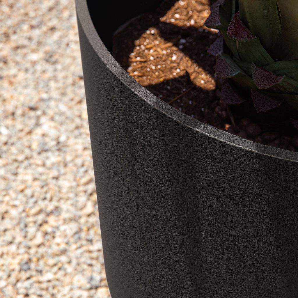 Kona Planter 20" Black
