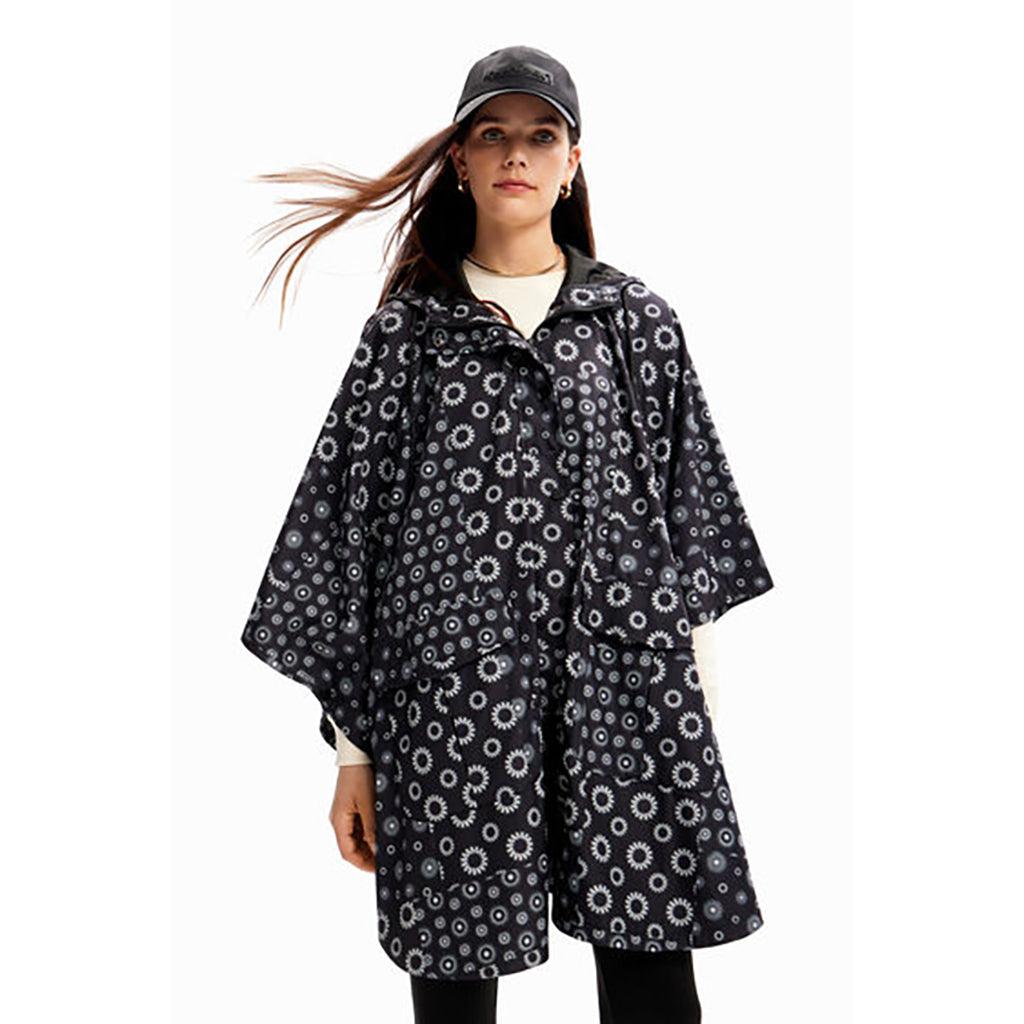 Women&#39;s Poncho