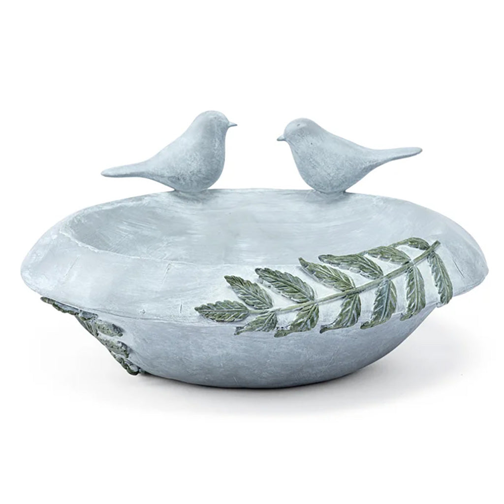 Bring a touch of nature to your backyard with our 10&quot; L x 10&quot; W x 3&quot; H resin bird feeder. Your feathered friends will love perching on the realistic fern design while you enjoy watching them from the comfort of your own home.