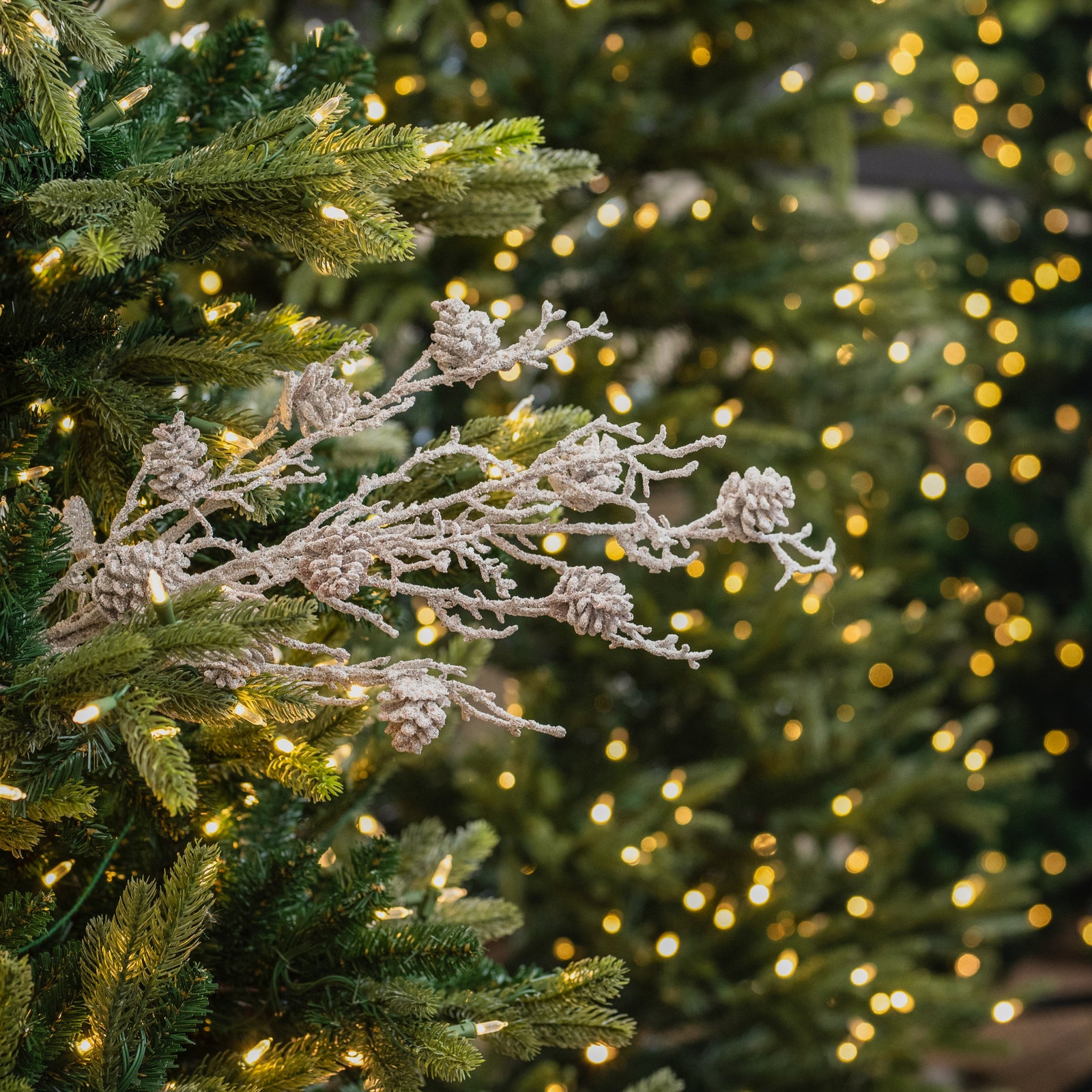 Pine Cone Spray White 34"