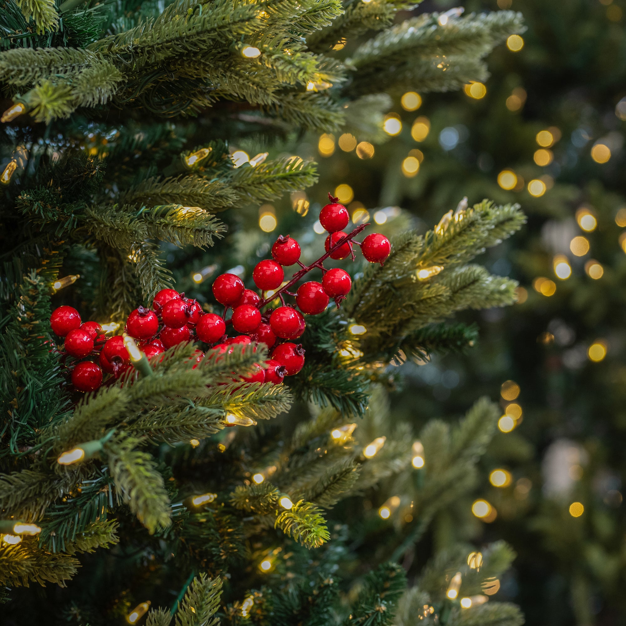 Big Red Berry Pick 16 inch