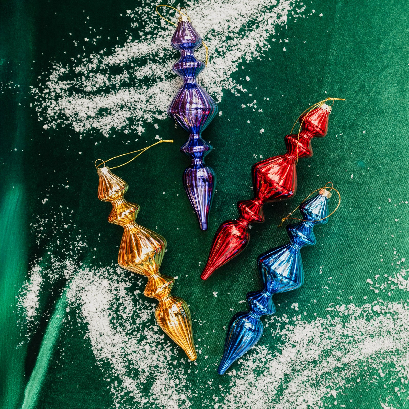 Shiny Finial Oraments Set of 4 9.5"