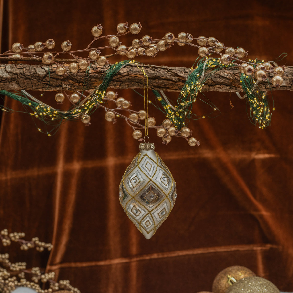 Glass Finial with Diamond Ornament 5.5"