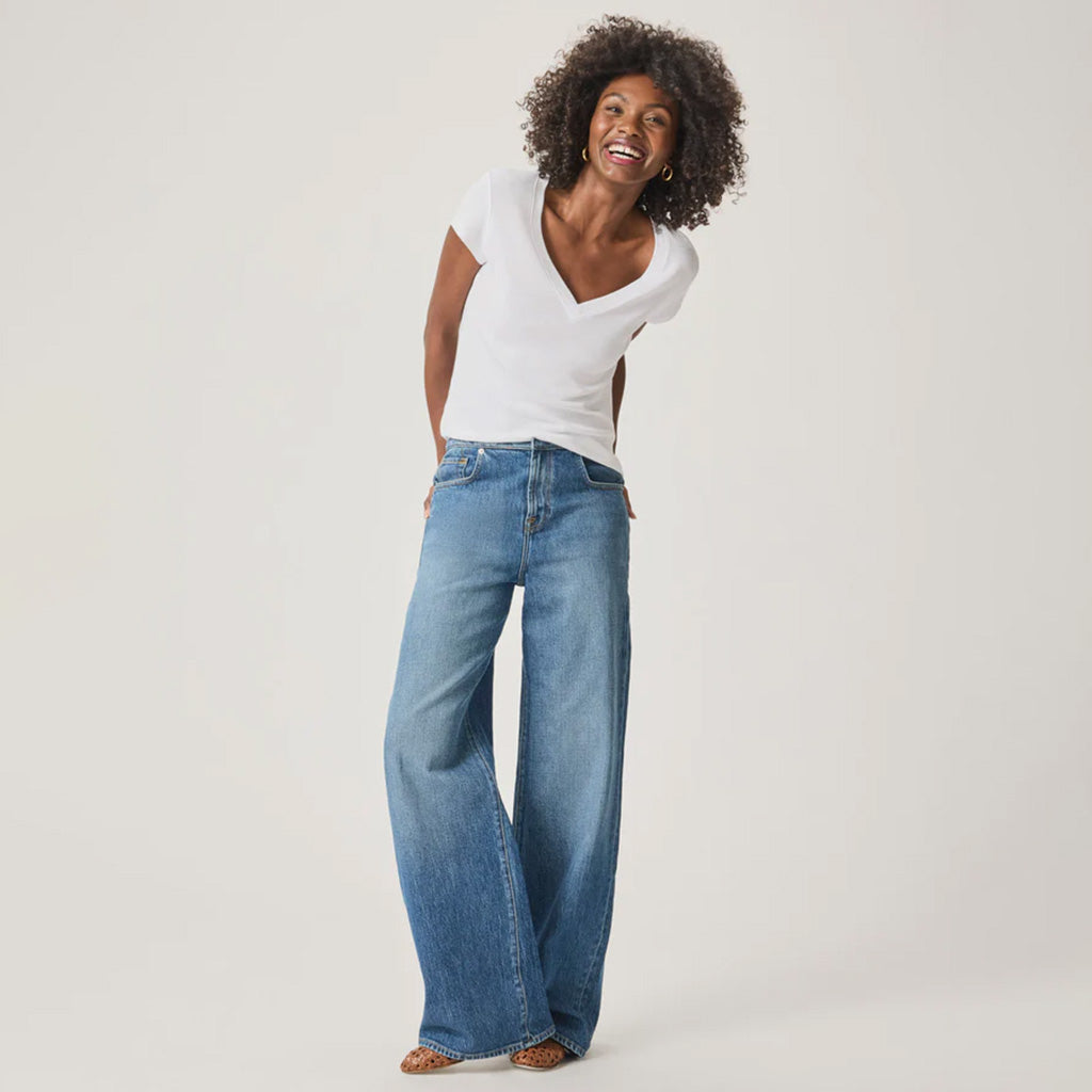 Faye V-Neck Tee White