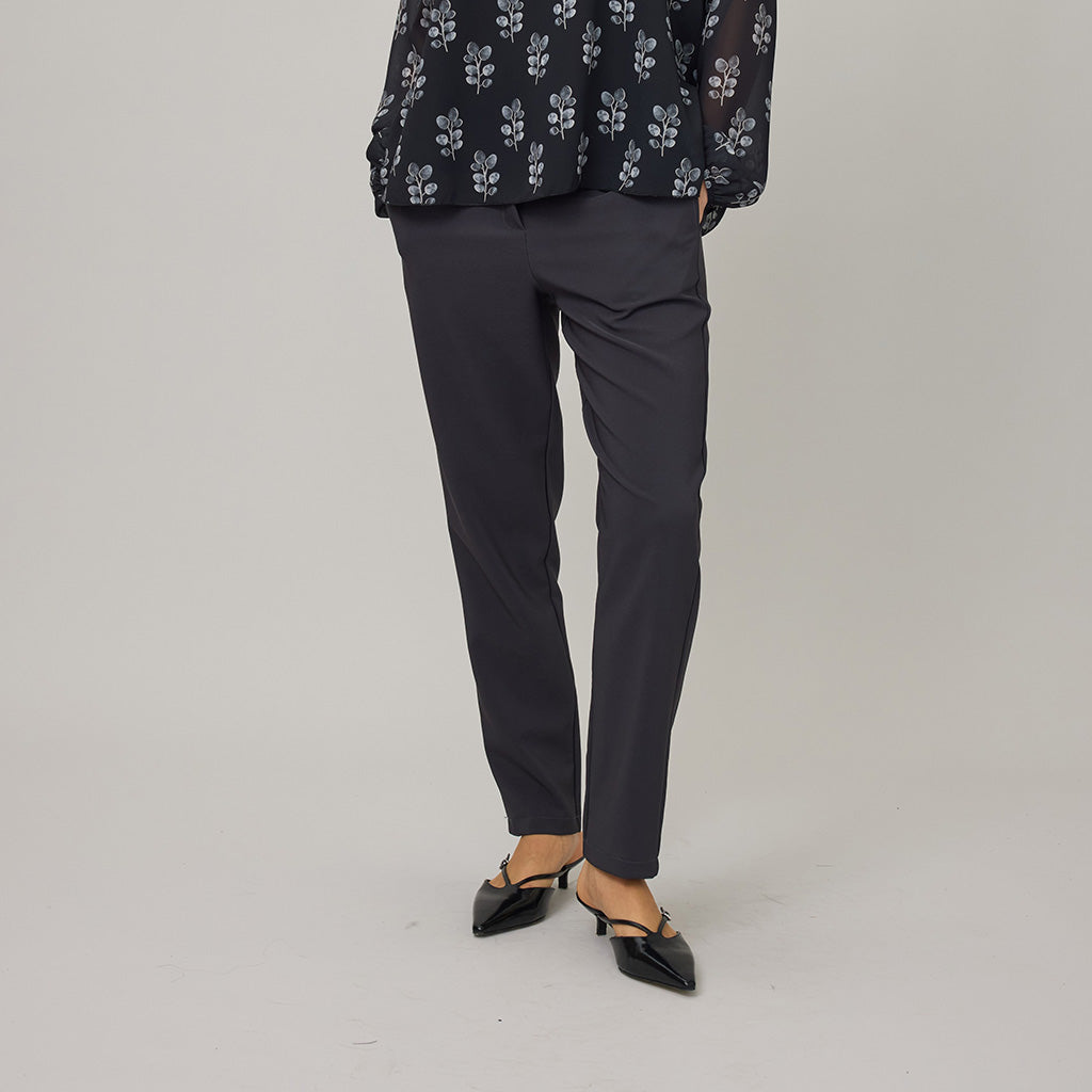 Smooth Stretch Barrel Pant Charcoal