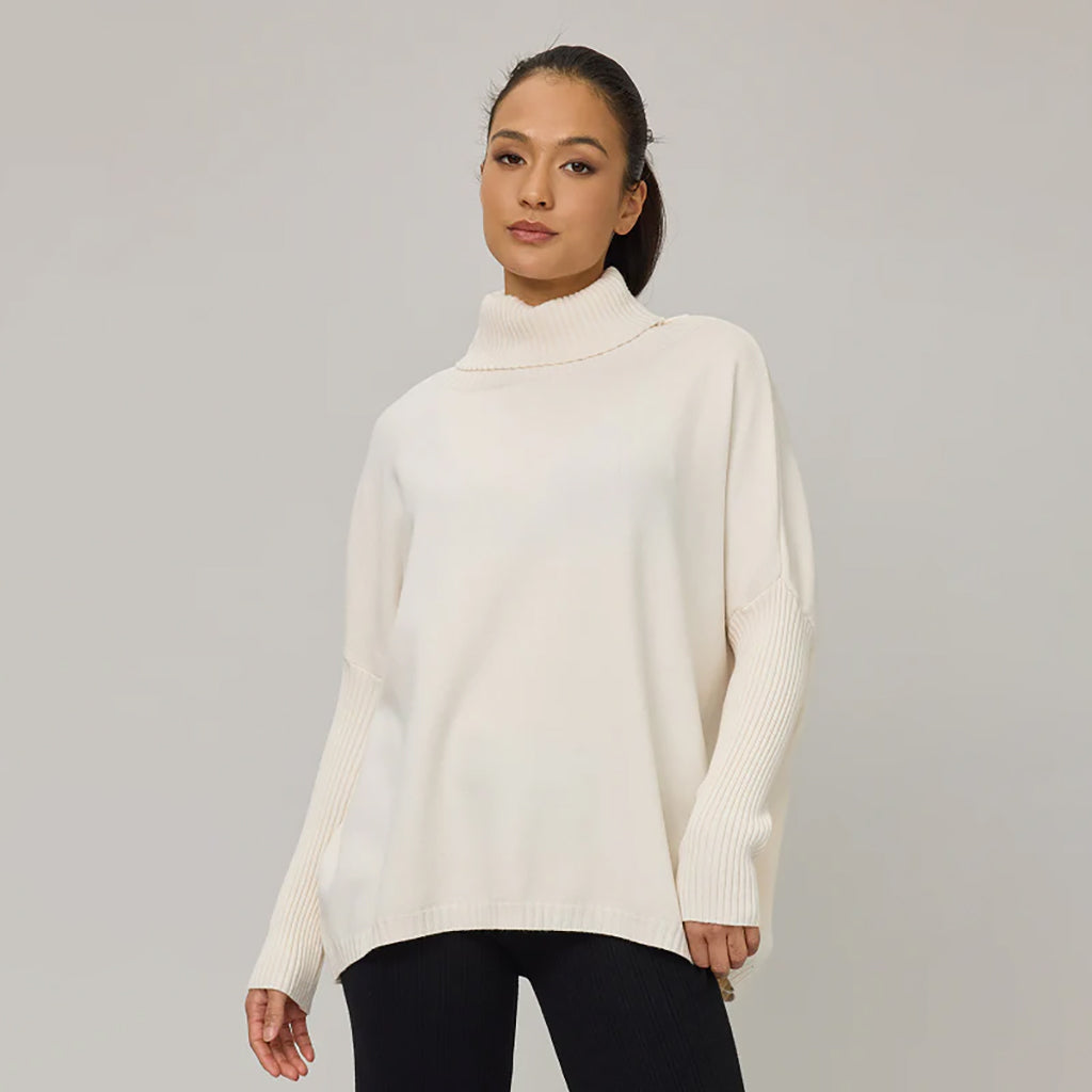 Oversized Turtleneck Knit Sweater Chantilly Cream