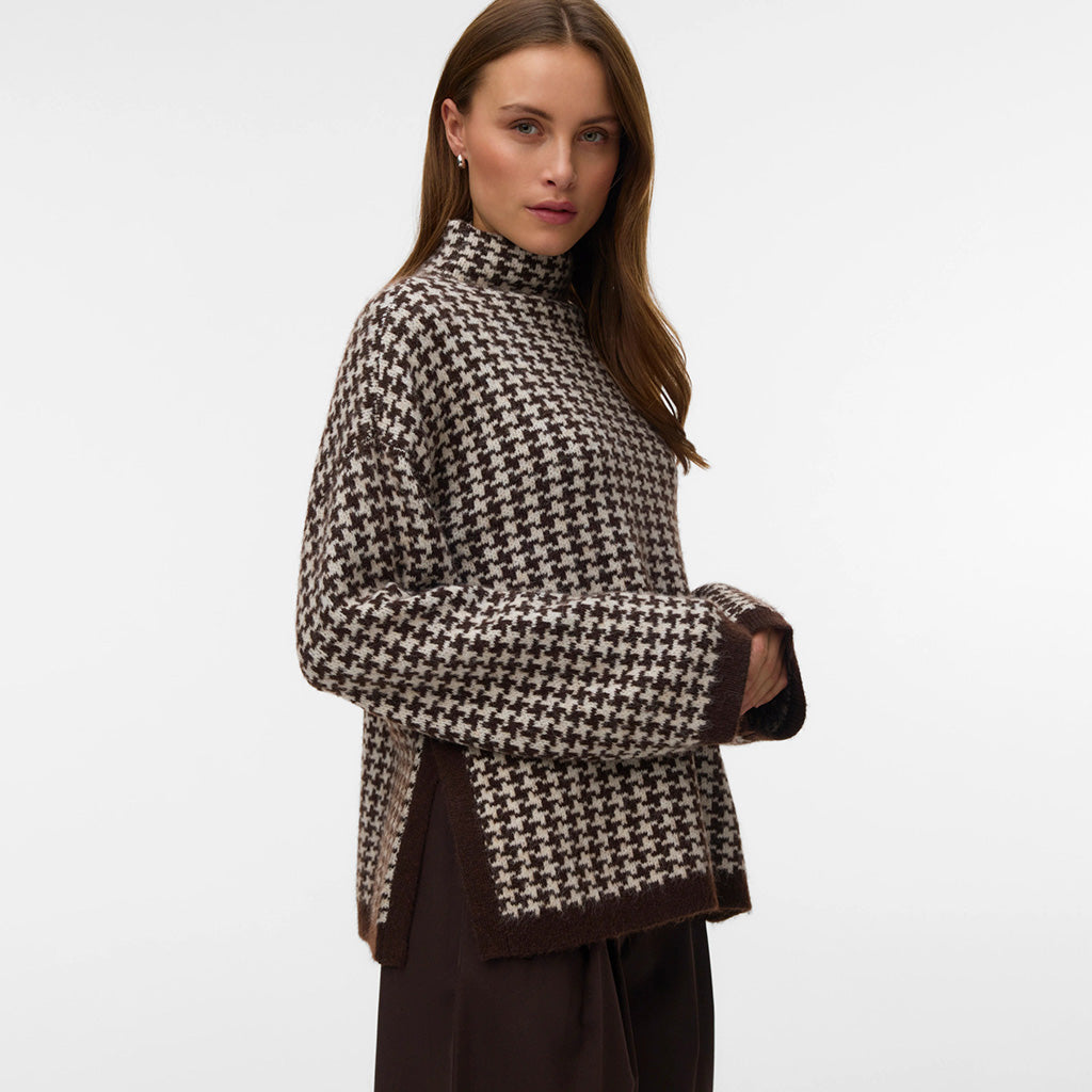 Vero Moda Como Funnelneck Pullover Chocolate Tort