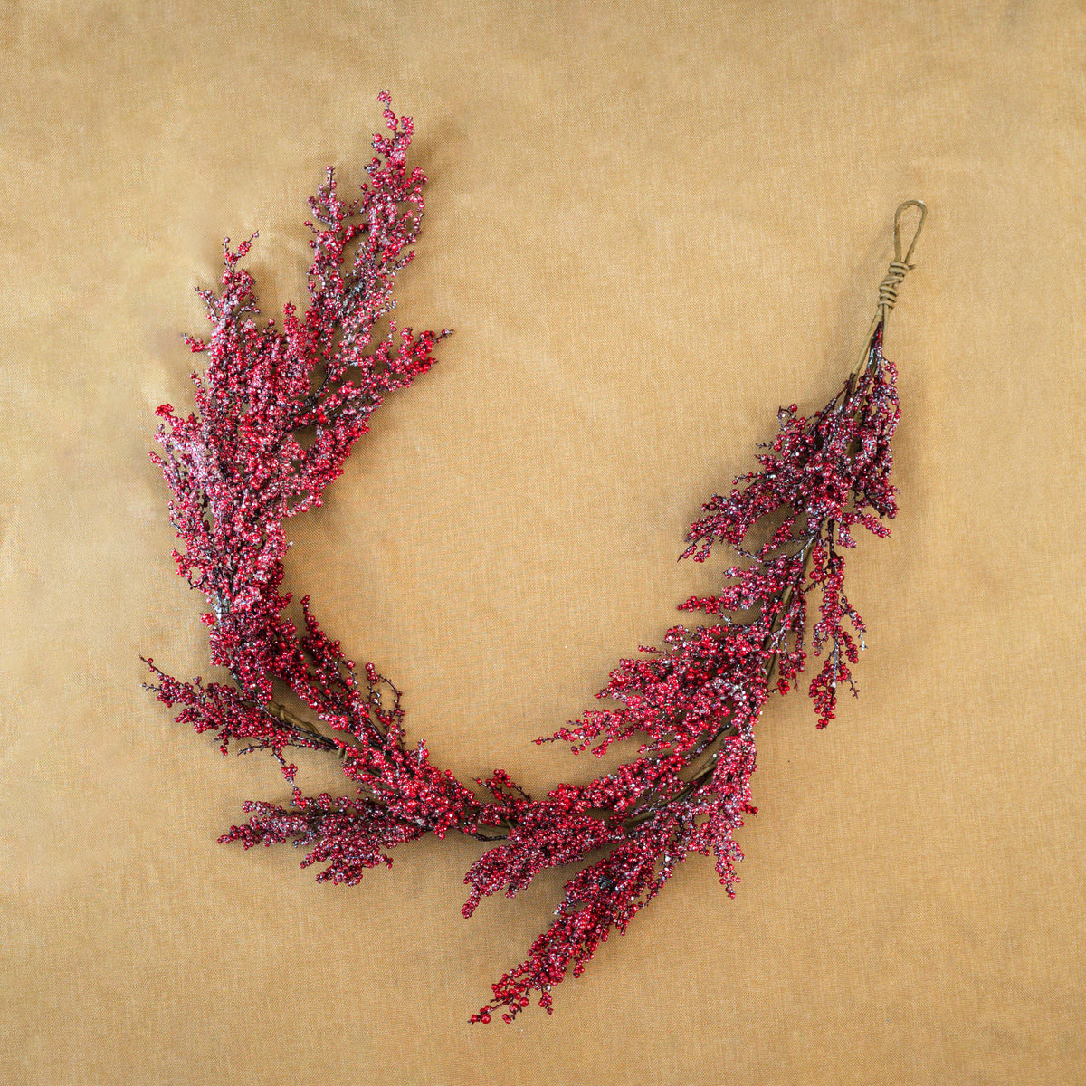 Hanging Red Berry Garland 60"