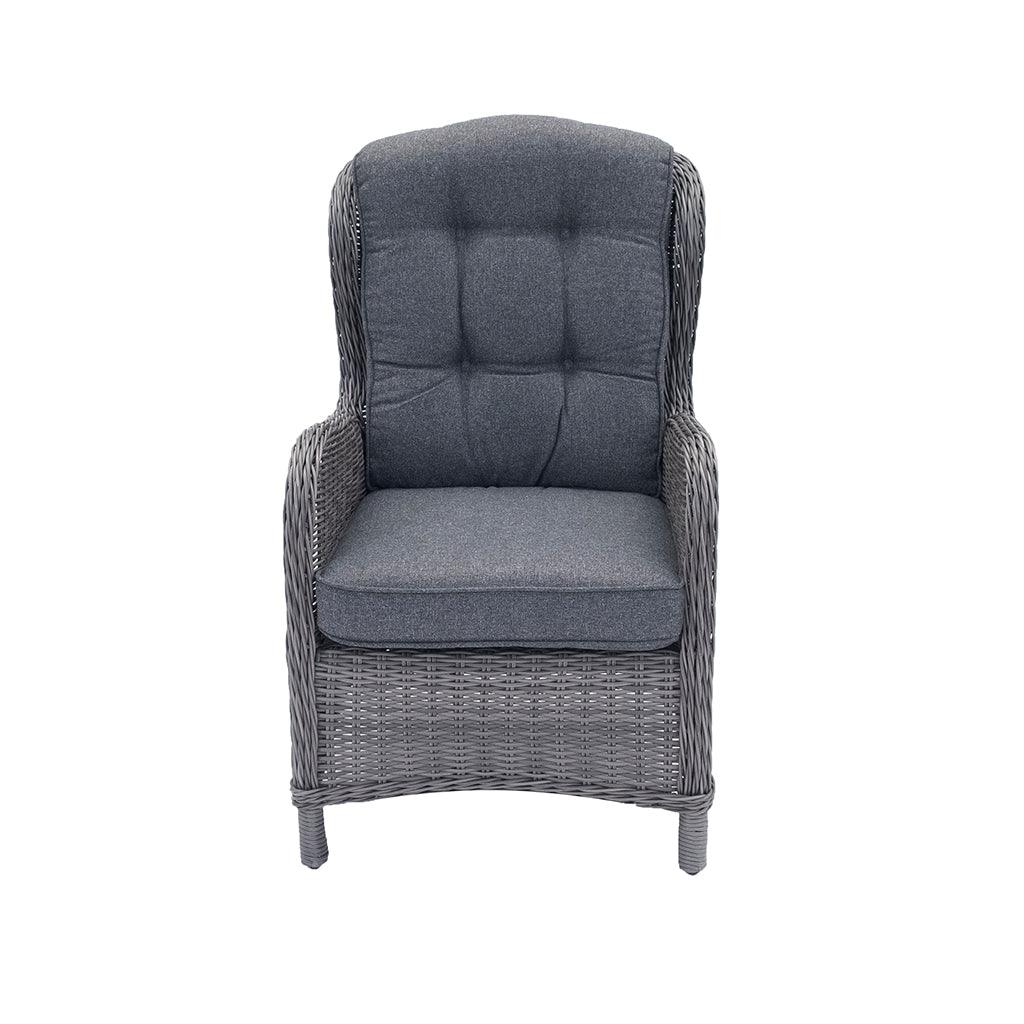 This exquisite chat set includes two reclining chairs, two ottomans, and one side table, all with a stunning aluminum frame and resin wicker in Anthracite and Dark Grey cushions. The chairs measure 34.6in x 24.8in x 40.5in, the footstools are 20in x 19.6in x 14.6in, and the table is 19.6in x 21.6in.