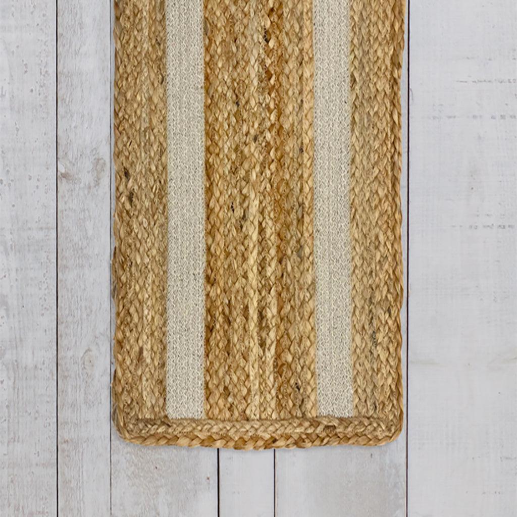 This handwoven and natural table runner adds warmth and a rustic aesthetic to any indoor or outdoor living area. With its elegant and timeless design it is extremely easy to care for, simple wipe clean with a damp cloth.