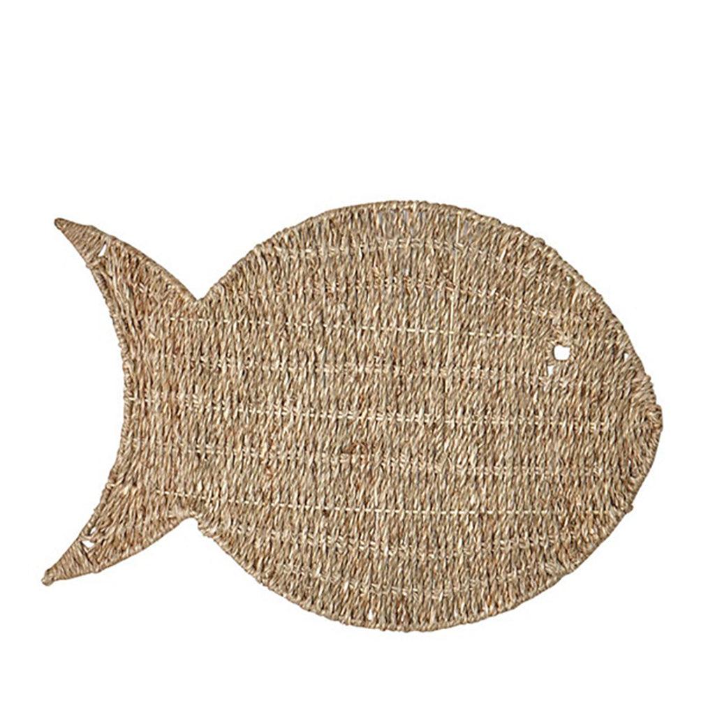 This Seagrass Charger adds a natural, cozy atmosphere to any dining room. With a simple wipe-clean design, it's easy to maintain your rustic table setting.