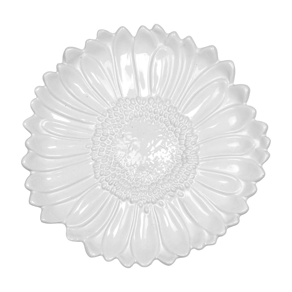 Add this statement serving platter to your indoor or outdoor living space for a classic floral touch. Embossed and hand finished, this platter was designed with exceptional detail. Hand wash only. 