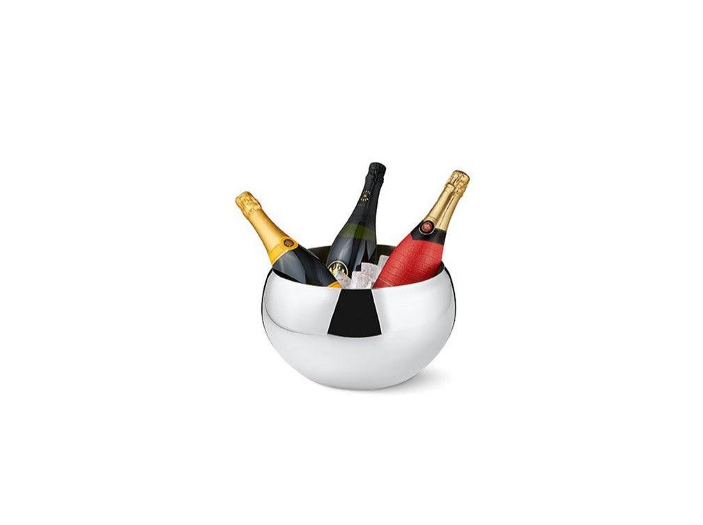 Entertain in style with the Champagne and Wine Party Bowl holder. Designed to hold 1-3 bottles, this bowl is a stunning and practical addition to any tableware collection. Suited for both indoor and outdoor use. 