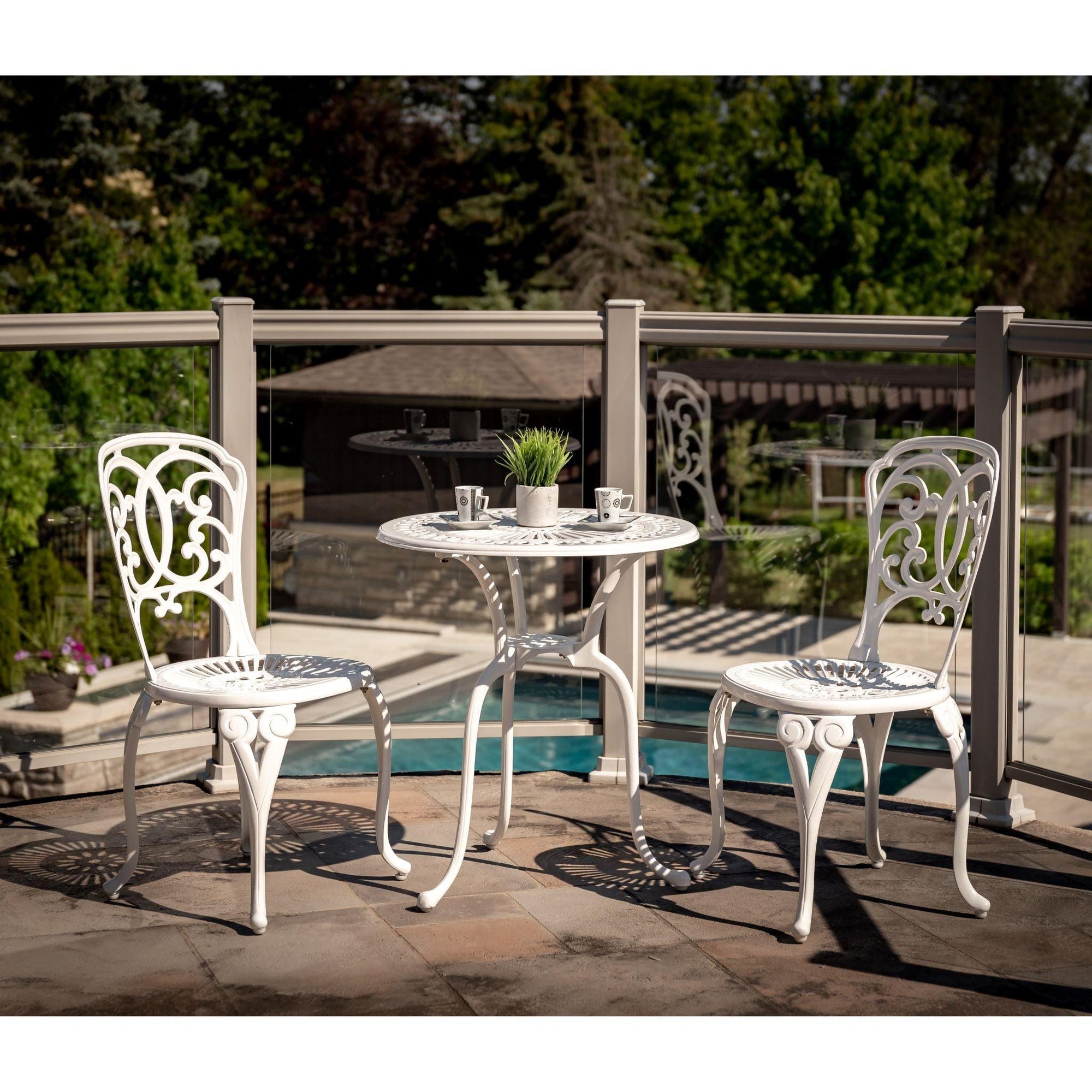 With a durable frame that lasts year over year, this bistro set is an elegant addition with intertwining designs to capture anyone’s eye. The 24in round table allows for intimate conversation while enjoying your outdoor living. 